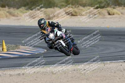 media/Nov-16-2025-Race Pace (Sun) [[8c5fa54630]]/Non Verified Riders (1st 20 Minutes)/2-Turn 10 (1010am)/